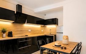 COSY Appartement confort de 50m2 à 150m de la Mer et du Centre ville, parking gratuit